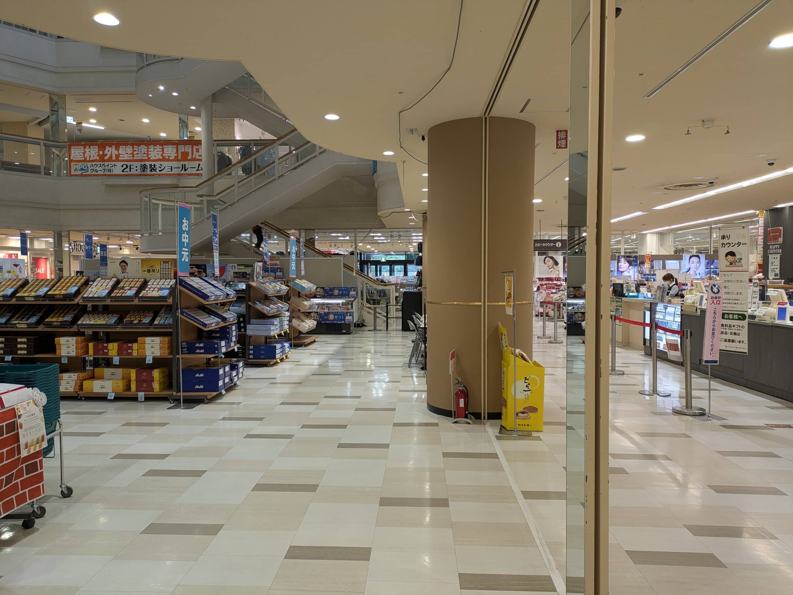 サービスカウンター前(セントラルコート) 各種プロモーション、会員獲得イベントに最適な屋内催事イベントスペース